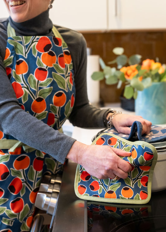 Rose Hips Apron – Hand-Drawn Organic Cotton Apron with Pockets
