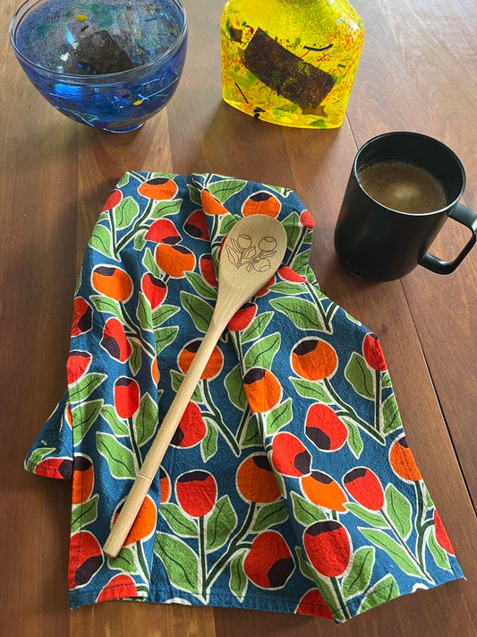 Rose Hips Tea Towel – Bold Hand-Drawn Floral Linen for a Colorful Kitchen