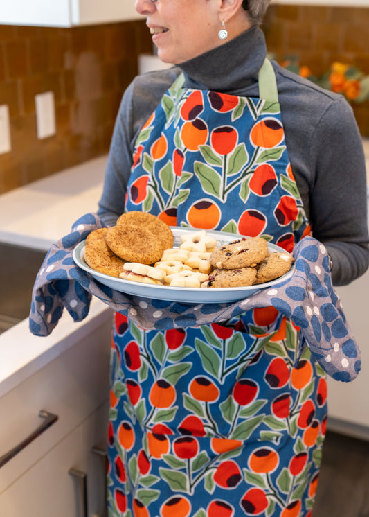 Kitchen Gift Set – Apron, Tea Towel & Hot Pad in Hand-Drawn Rose Hips or Branches + Dots Pattern