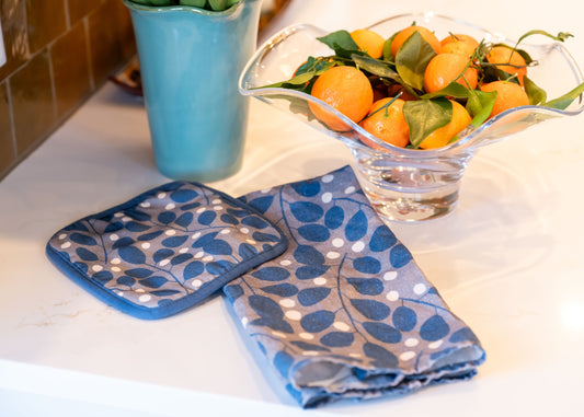 Branches + Dots Hot Pad – Organic Cotton, Hand-Drawn Modern Design, Heat-Resistant Kitchen Essential